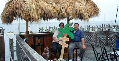 <tiki bar>